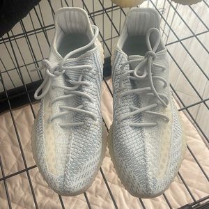 Mens yeezy size 11.5